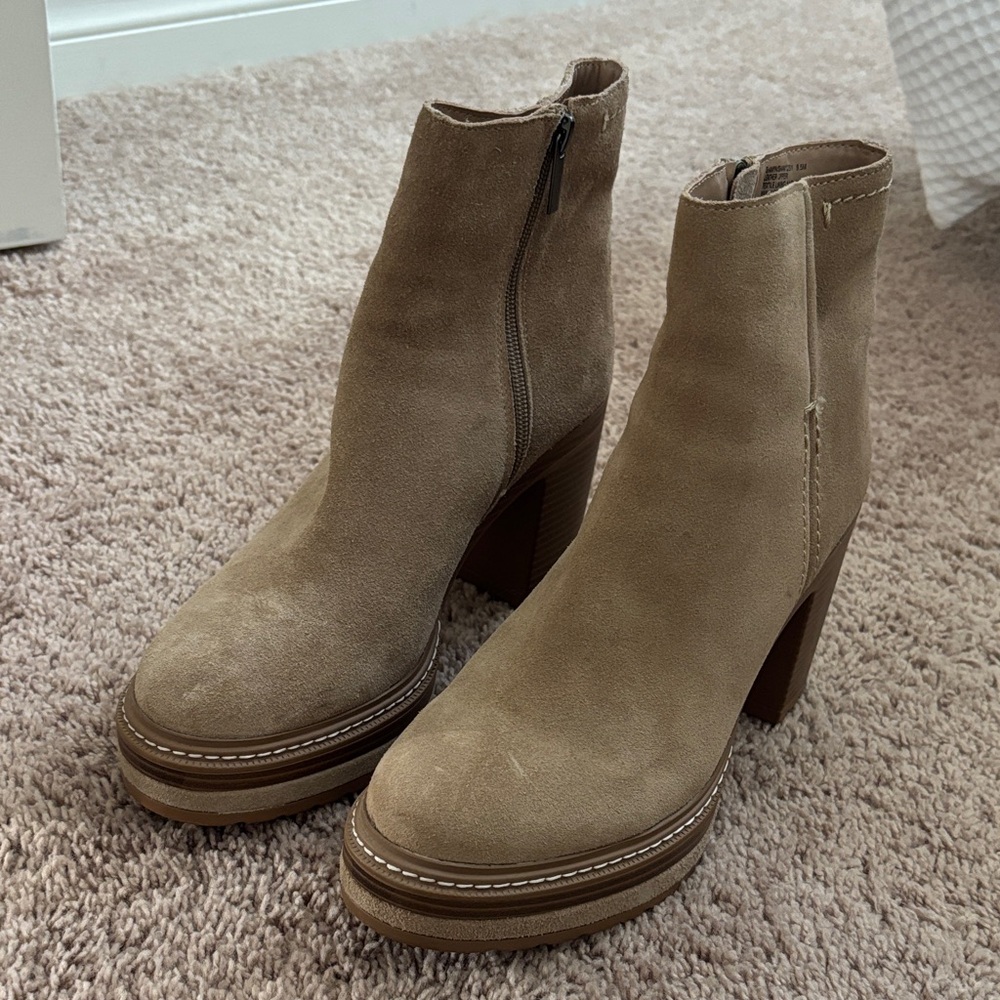 Steve Madden Tan Suede Ankle Boots